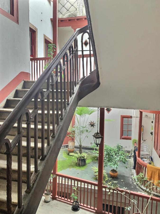 Wonderhost, Superbes Volumes Et Charme De L'Ancien Apartment Pau Exterior photo