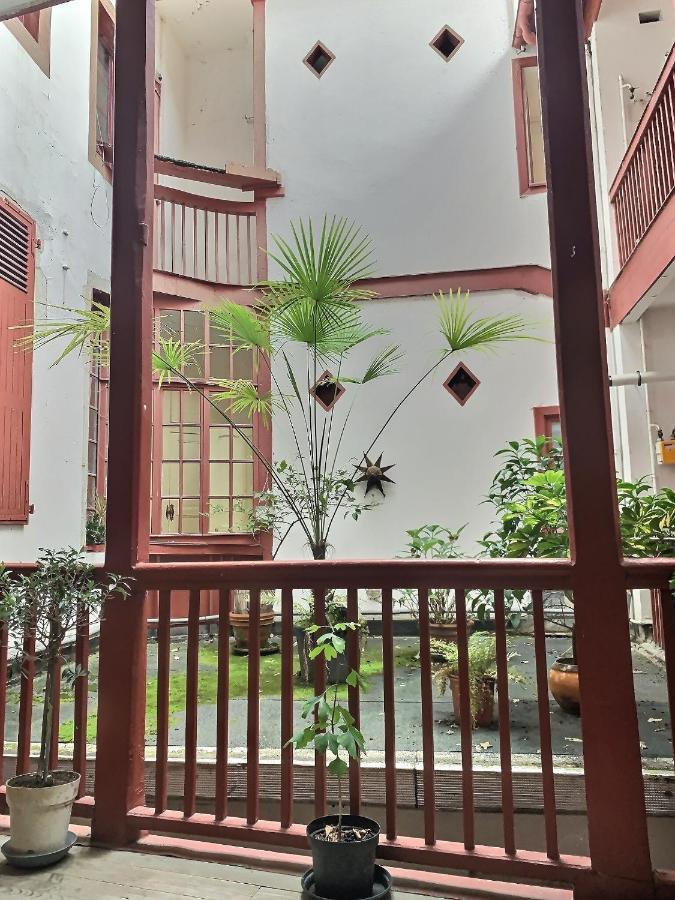 Wonderhost, Superbes Volumes Et Charme De L'Ancien Apartment Pau Exterior photo